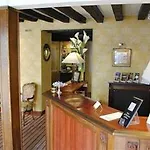 La Du Berry Versailles
