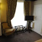 La Du Berry 3* Versailles