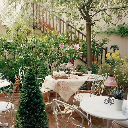 La Du Berry Hotel 3*