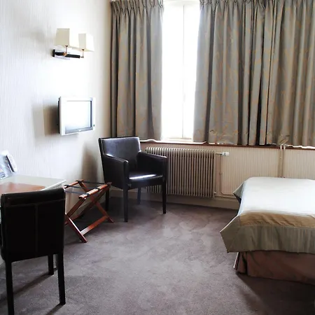 Hotel La Du Berry 3*