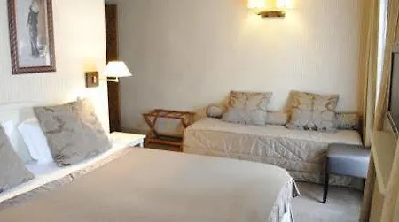 La Du Berry Versailles