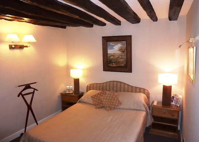 Hotel La Résidence Du Berry 3*