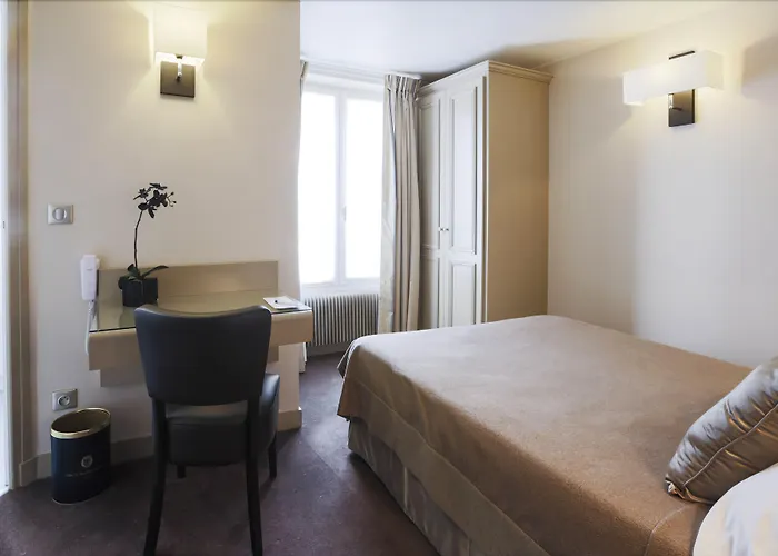 Hotel La Résidence Du Berry 3*