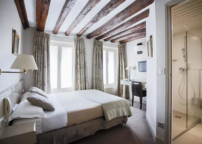 Hotel La Résidence Du Berry 3*